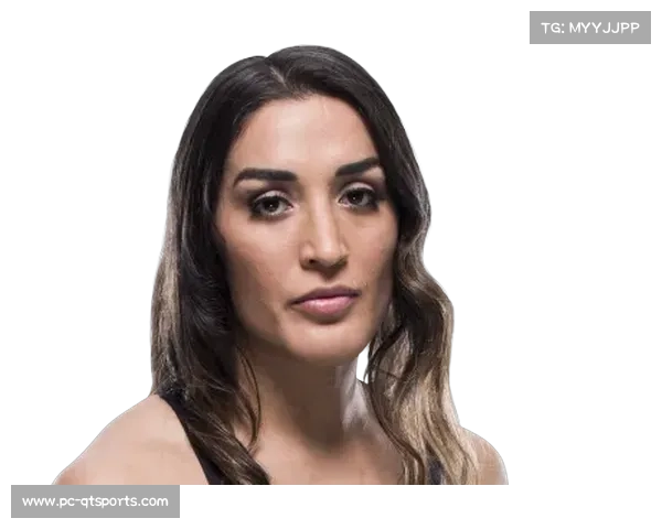 【UFC综合格斗·赛后·通讯--塔蒂亚娜·苏亚雷斯不敌张伟丽后无法自理，全程被搀扶登上救护车